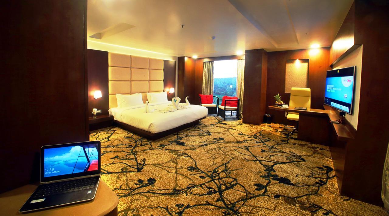Vijan Mahal Hotel Jabalpur Bagian luar foto