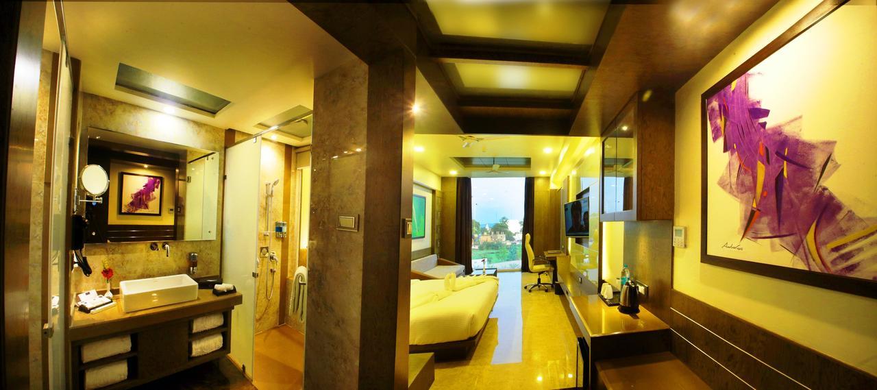 Vijan Mahal Hotel Jabalpur Bagian luar foto